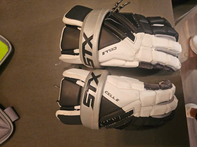 STX Cell II Lacrosse Gloves (Used)