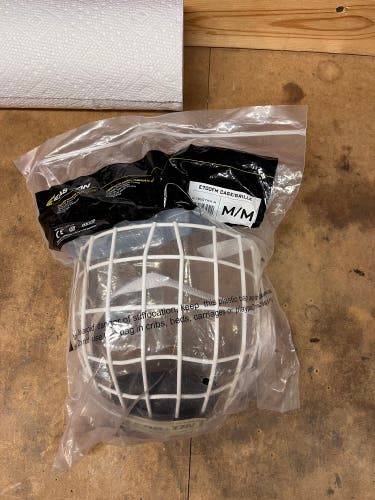 Medium Easton E700FM Full Cage (New)