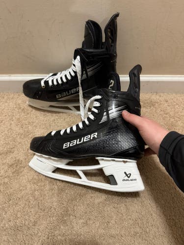 Bauer Vapor Hyperlite 2 Hockey Skates Ryan Sutter ProStock (size 9.5)