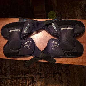 Bauer Reactor OPS (Overlap Protective  Shield) Size Junior Goalie Knee Pads