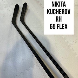 Senior(2x)Right Kucherov 65 Flex 66” Toe Pattern PROBLACKSTOCK Unbranded Pro Stock Hockey Sticks