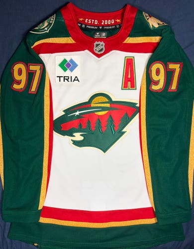 Kirill Kaprizov MN Wild 25th Anniversary Jersey Size: 44 Tria + A + 25th patch
