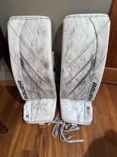32" Bauer Vapor X5 Pro Goalie Leg Pads (Used)