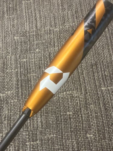 2022 DeMarini Zoa Composite Bat USSSA Certified (-10) Composite 20 oz 30" (Used)