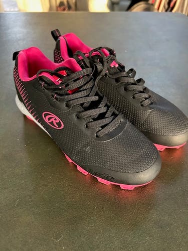 Black Women's Size M 3.5 (W 4.5) Rawlings Low Top Molded Cleats (Used)
