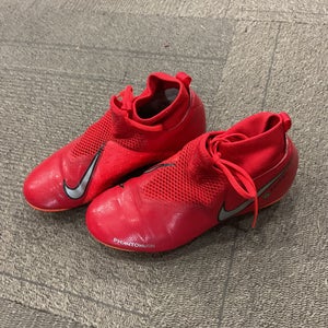 Used Nike Soccer Cleats Red Junior 04.5 11614-S000232118