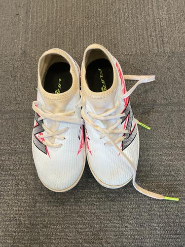 Used New Balance FURON Soccer Indoor Shoes White Youth 13.5 11614-S000232200