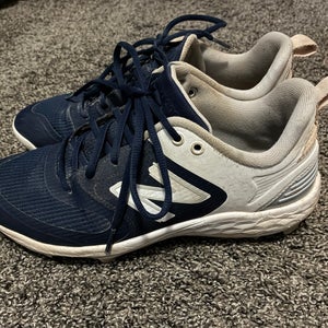 Blue Women's Size M 8.0 (W 9.0) New Balance Mid Top Molded Cleats (Used)