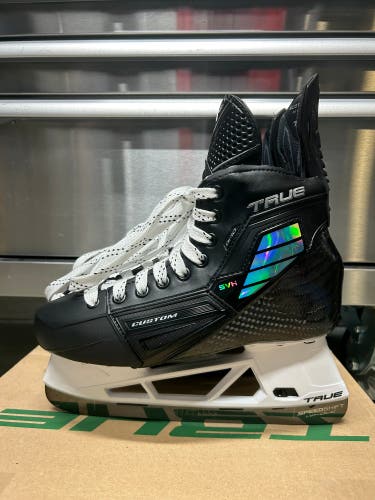 True Custom SVH Pro Skate Size 7 Regular Width (New) NHL Prostock