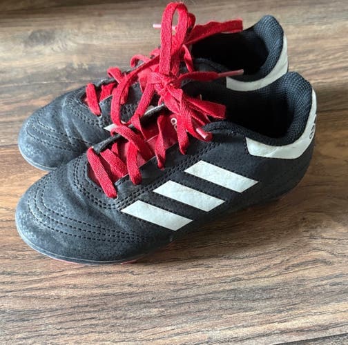 Black Kids 12K (Little Kids) Adidas Cleats (Used)