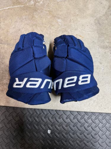 Bauer Vapor Hyperlite Gloves 13" Pro Stock (Used)