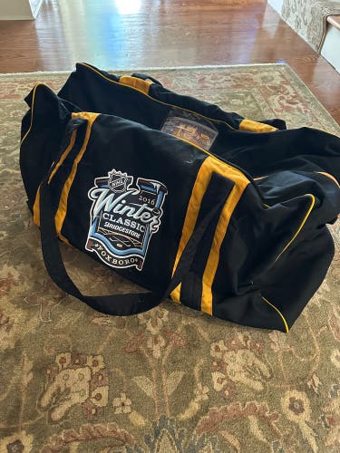 Boston Bruins Winter Classic Used Pro Stock 4ORTE Equipment Bag (Used)