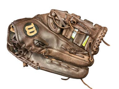 Used Wilson A950 BB/SB Glove RH Throw Brown 12 1/2" 11846-S000101426