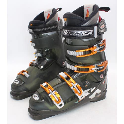 Nordica W10 Ski Boots - Size 10.5 / Mondo 28.5 Used