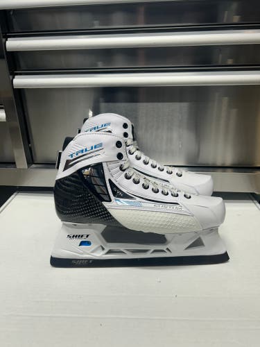True Custom SVH Pro Goalie Skate Size 9 Regular Width (New) NHL Prostock