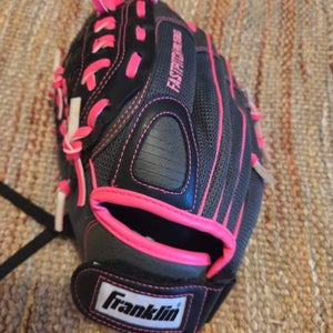 Franklin LH Fastpitch Pro Series Softball Glove 11" Black/Pink Excellent Condition