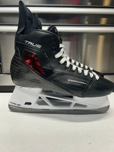 True Custom SVH Pro Skate Size 12 Regular Width (New) NHL Prostock