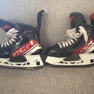 Black 2023 CCM JetSpeed FT6 Pro Hockey Skates Wide Width 6 (Used)