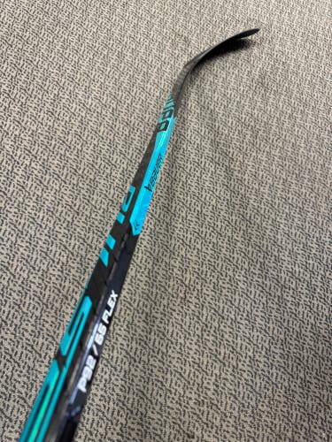 Intermediate Bauer Pulse Left Hand Hockey Stick P92 65 Flex (New)