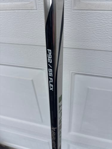 Custom Green- Intermediate Bauer Vapor Hyperlite 2 Right Handed Hockey Stick P92 55 Flex (Used)