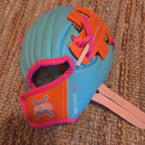 Franklin RH Air Tech Baseball Glove 8.5" Let's go T-Ball