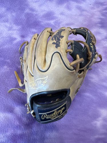 Brown Rawlings Heart of the Hide RH Infield Baseball Glove 11.5" (Used)