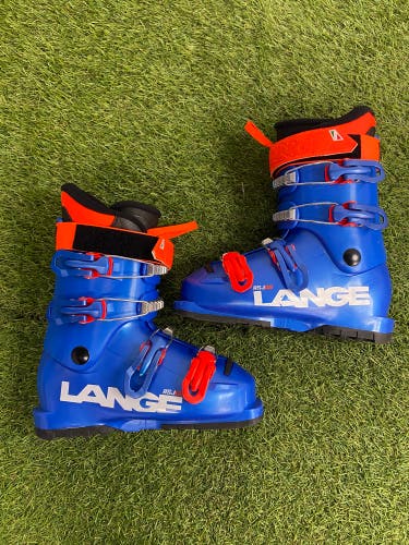 Mondo 22 & 22.5 Kid's Lange RSJ 60 All Mountain Ski Boots (Used)