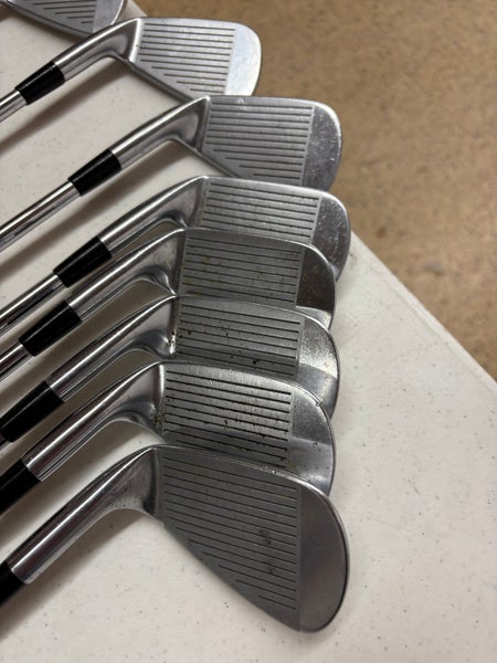 Mizuno MX 200 Right Handed Iron Set Stiff Flex (Used)