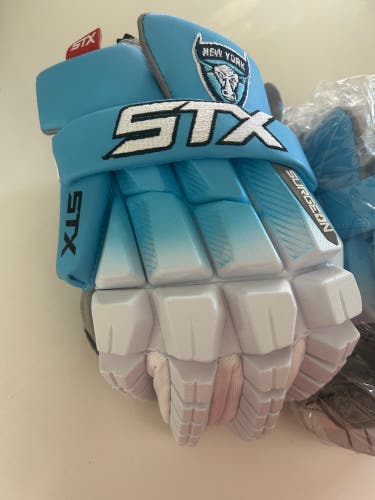 STX Surgeon RZR2 Lacrosse Gloves (New)