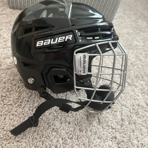 Youth Bauer Prodigy Helmet Never Worn