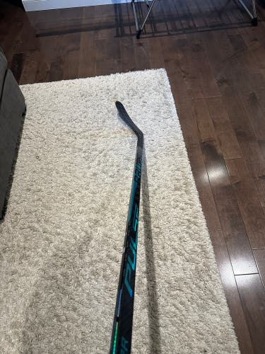 Senior Bauer Pulse Left Hand Hockey Stick P86 77 Flex Pro Stock (New)