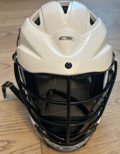 Cascade CS Youth Lacrosse Helmet – Great Condition! (Used)