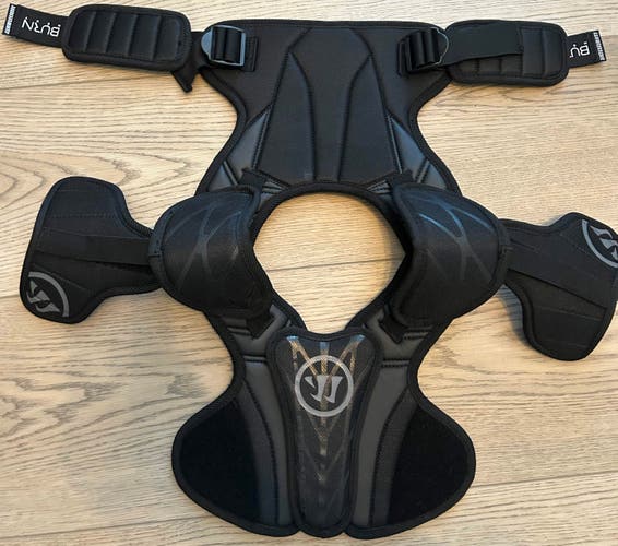 Youth Medium Warrior Burn Next Shoulder Pads – Great Condition! (Used)