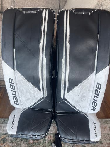 30" 2021 Bauer Supreme M5 Pro Goalie Leg Pads (Used)