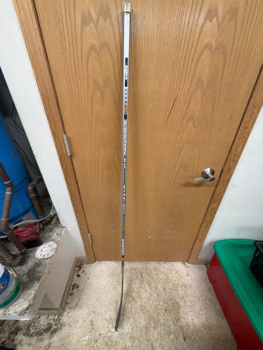 Senior Easton Original Synergy Left Hand Hockey Stick 100 Flex (Used)