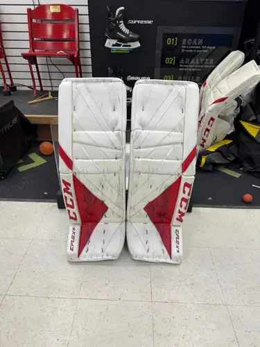 34" CCM EFlex 5 Goalie Leg Pads Pro Stock (Used)