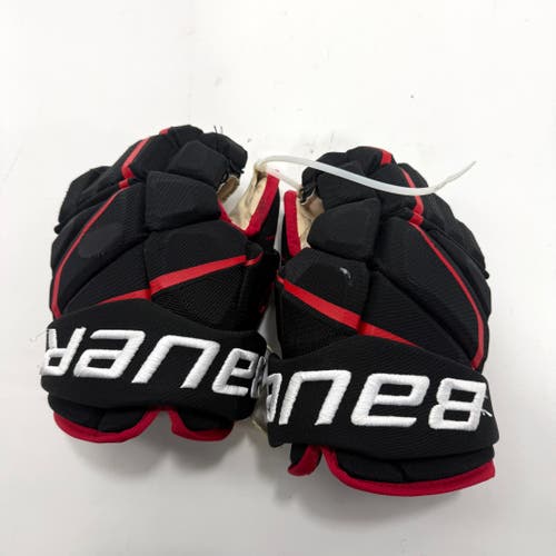 Used Black and Red Chicago Blackhawks Bauer Hyperlite Gloves | 13" | Nick Foligno | BH276