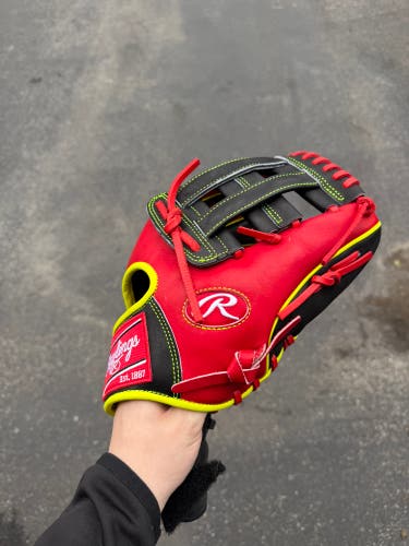 2024 Rawlings Heart of the Hide RH Infield Baseball Glove 11.75" (Used)