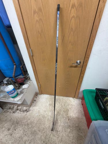 Senior Bauer Nexus 4000 Left Hand Hockey Stick P88 85 Flex (Used)