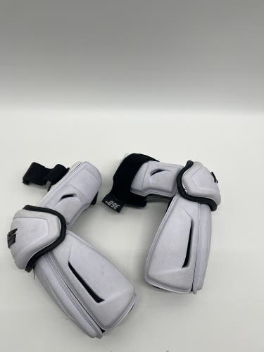 Large Adult STX Stallion 900 Arm Pads (Used)