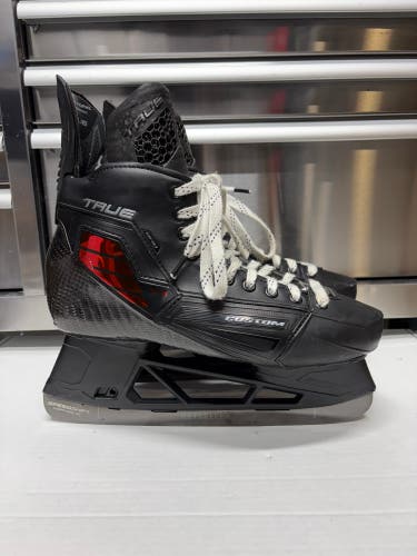 True Custom SVH Pro Skate Size 11 Regular Width (Like New) NHL Prostock