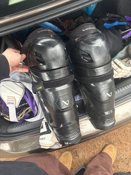 Senior Bauer Supreme M5 Pro 13" Shin Pads (Used)