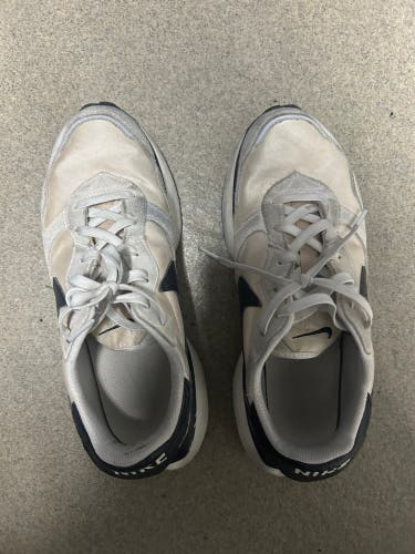 White Unisex Size M 11.0 (W 12.0) Adult Nike Waffle Trainer 2 Shoes (Used)