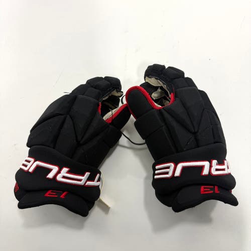 Used Black and Red Chicago Blackhawks True Catalyst 9X Gloves | 14" | Sanford | BH272