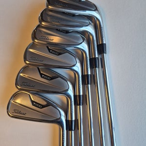 Men's 2021 Titleist T200 5-PW Right Handed Iron Set Regular Flex AMT Black R300 Steel Shaft (Used)