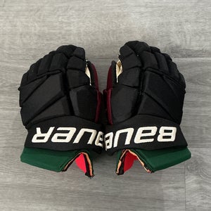 Used Arizona Coyotes Bauer 13" Vapor Hyperlite Gloves