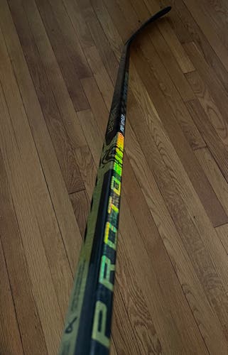 Senior Bauer Proto-R Left Hand Hockey Stick P92 87 Flex (Used)