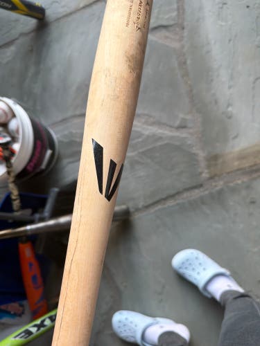 2018 Easton Pro 243 Maple Maple Training Bat 28 oz 31" (Used)