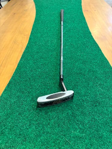 Golf putter: Spalding Pro Caliber Plus golf putter,