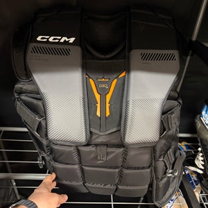 Large CCM Pro Spec Goalie Chest Protector (Used)